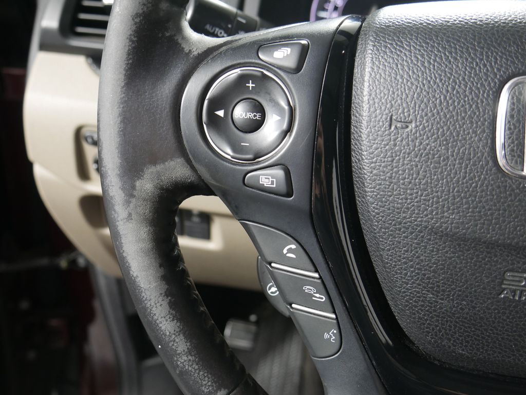 2019 Honda Ridgeline RTL-E photo 19