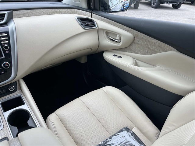 2023 Nissan Murano SL photo 12