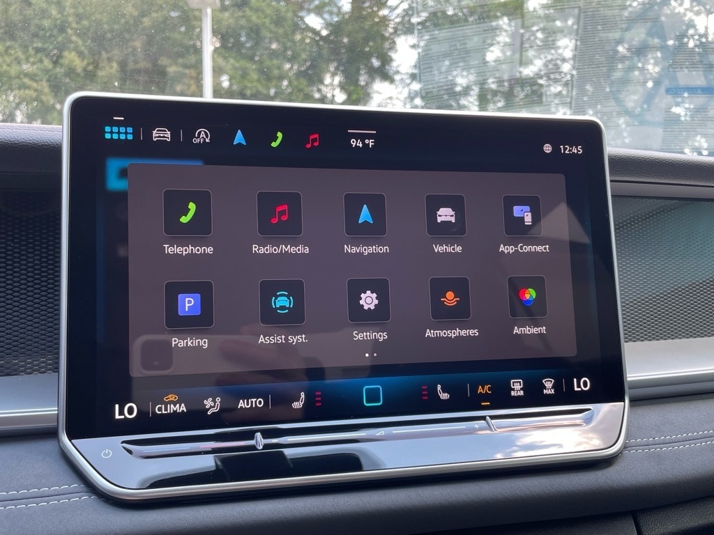2025 Volkswagen Tiguan SE R-Line Black photo 3