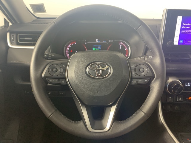 2024 Toyota RAV4 XLE photo 14