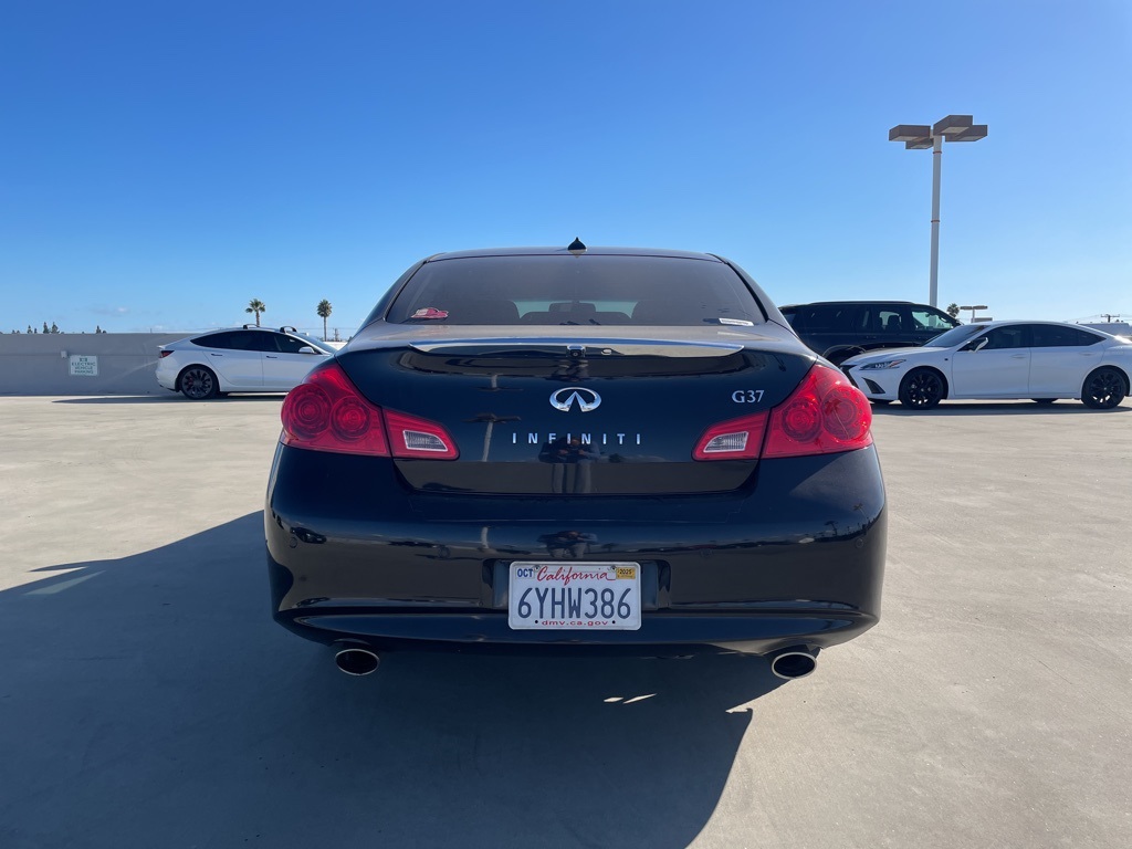 2013 Infiniti G37 Journey photo 3