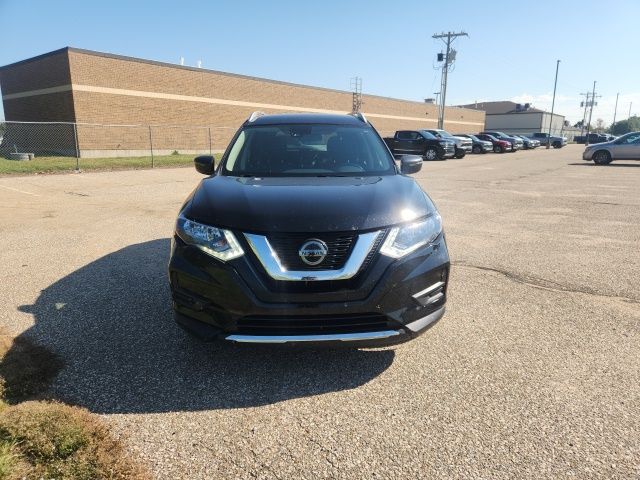 2020 Nissan Rogue SV photo 4