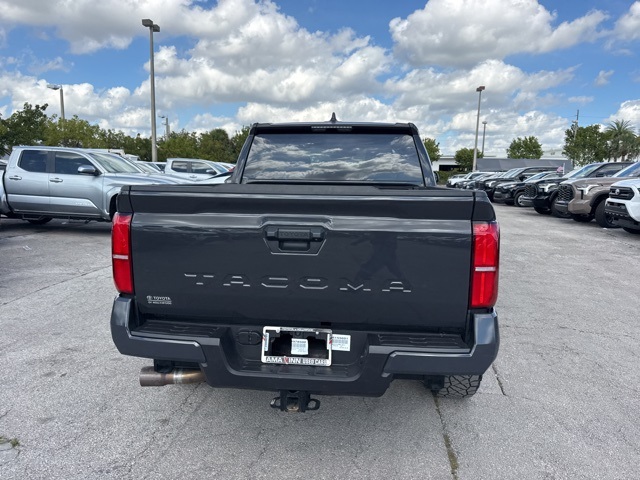 2024 Toyota Tacoma SR5 photo 3