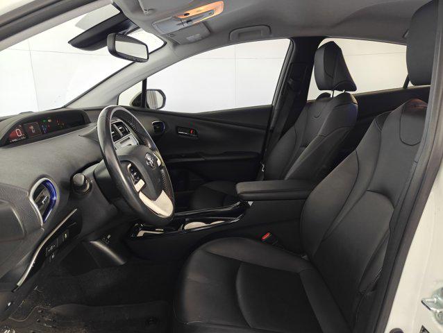 2017 Toyota Prius Four's photo