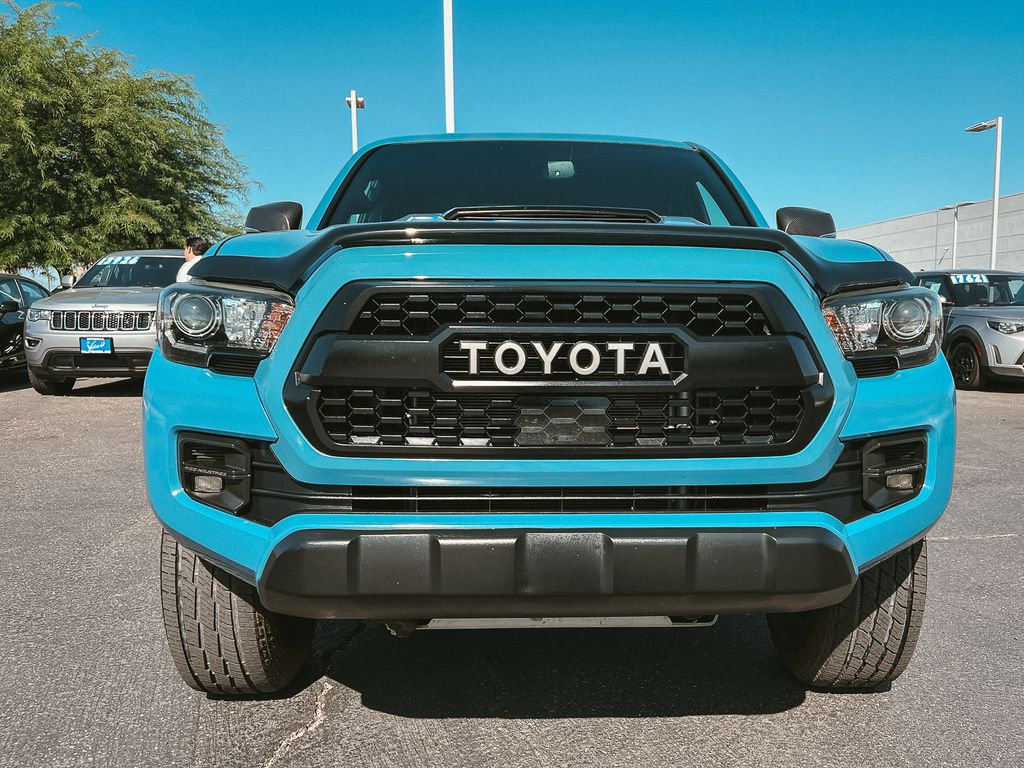2018 Toyota Tacoma V6 photo 15