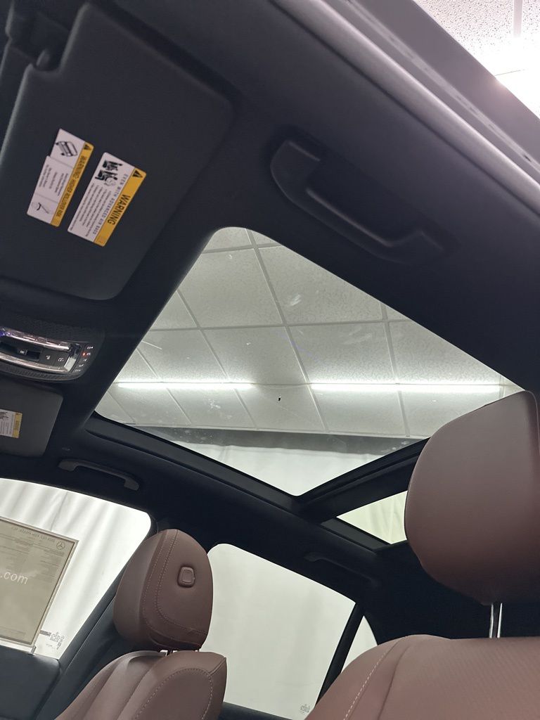 2026 Mercedes Benz GLE 450e 4MATIC photo 18