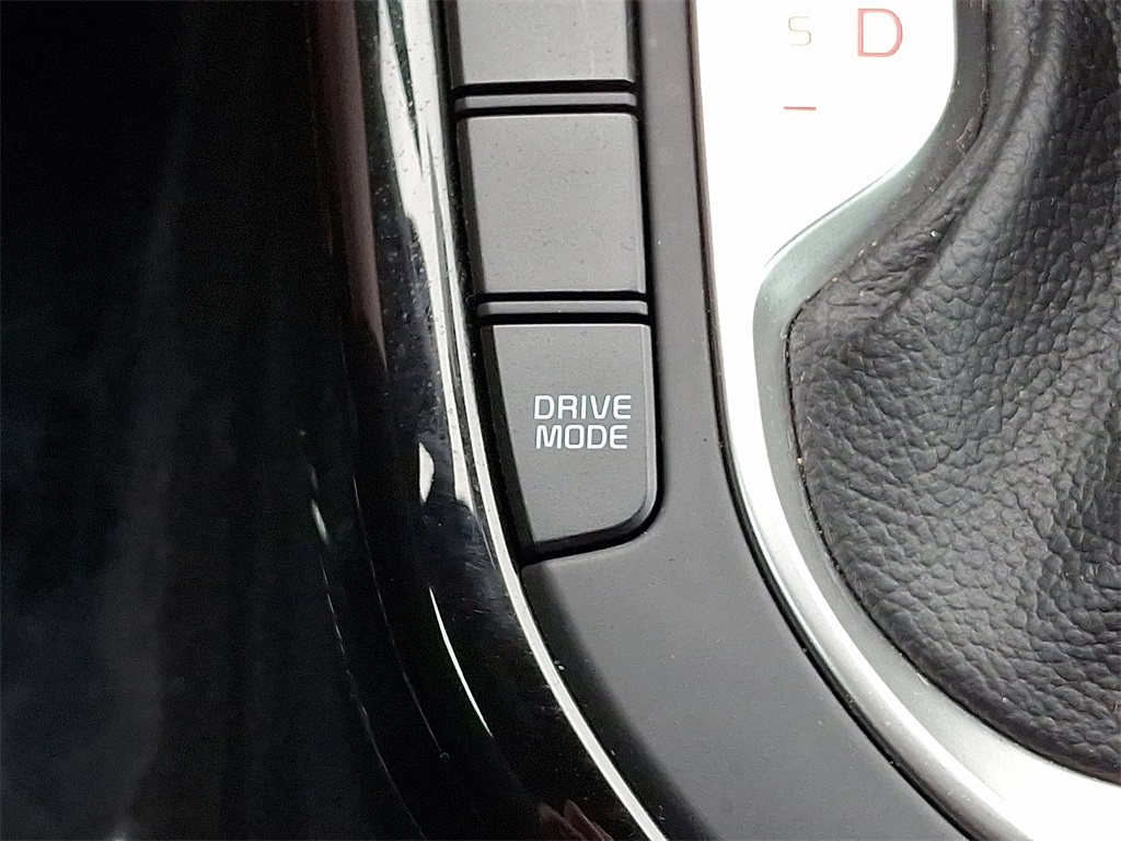 2022 Kia Forte GT-Line photo 25