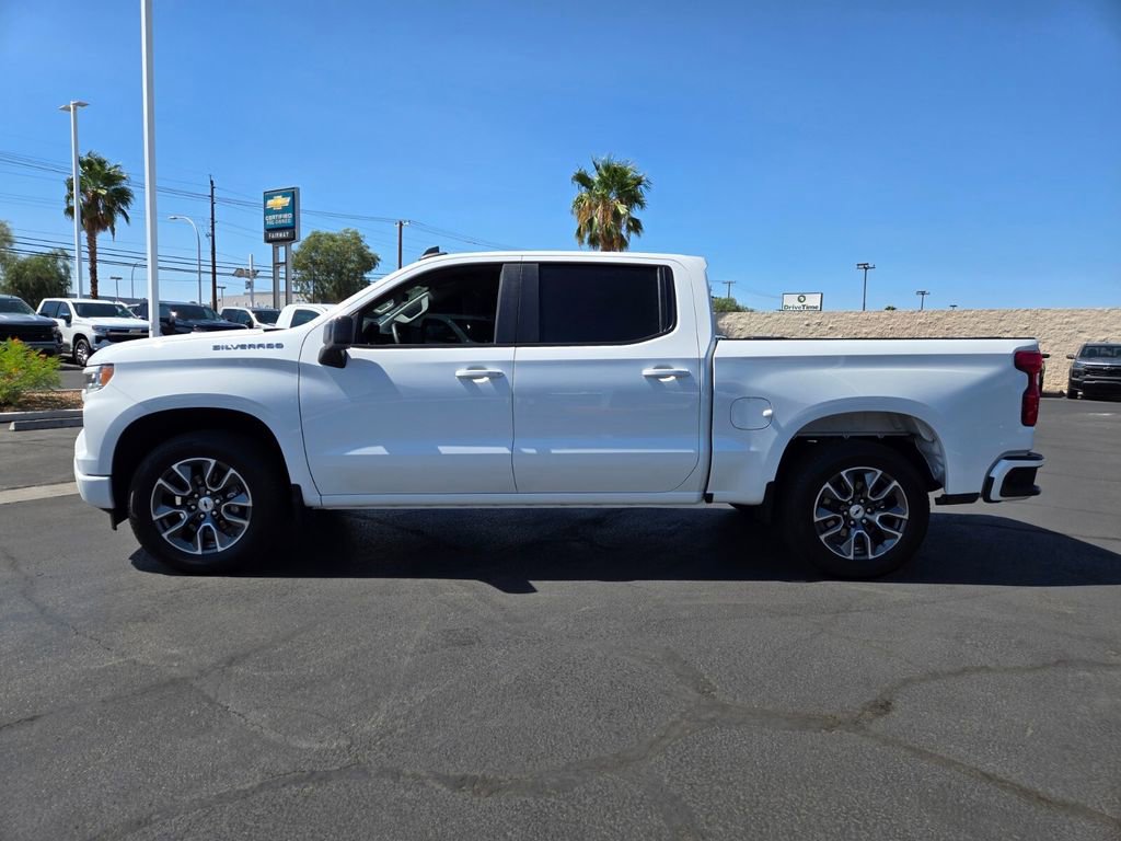 2024 Chevrolet Silverado 1500 RST photo 3
