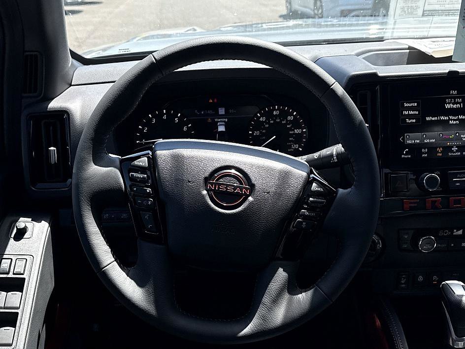 2025 Nissan Frontier PRO-4X photo 14