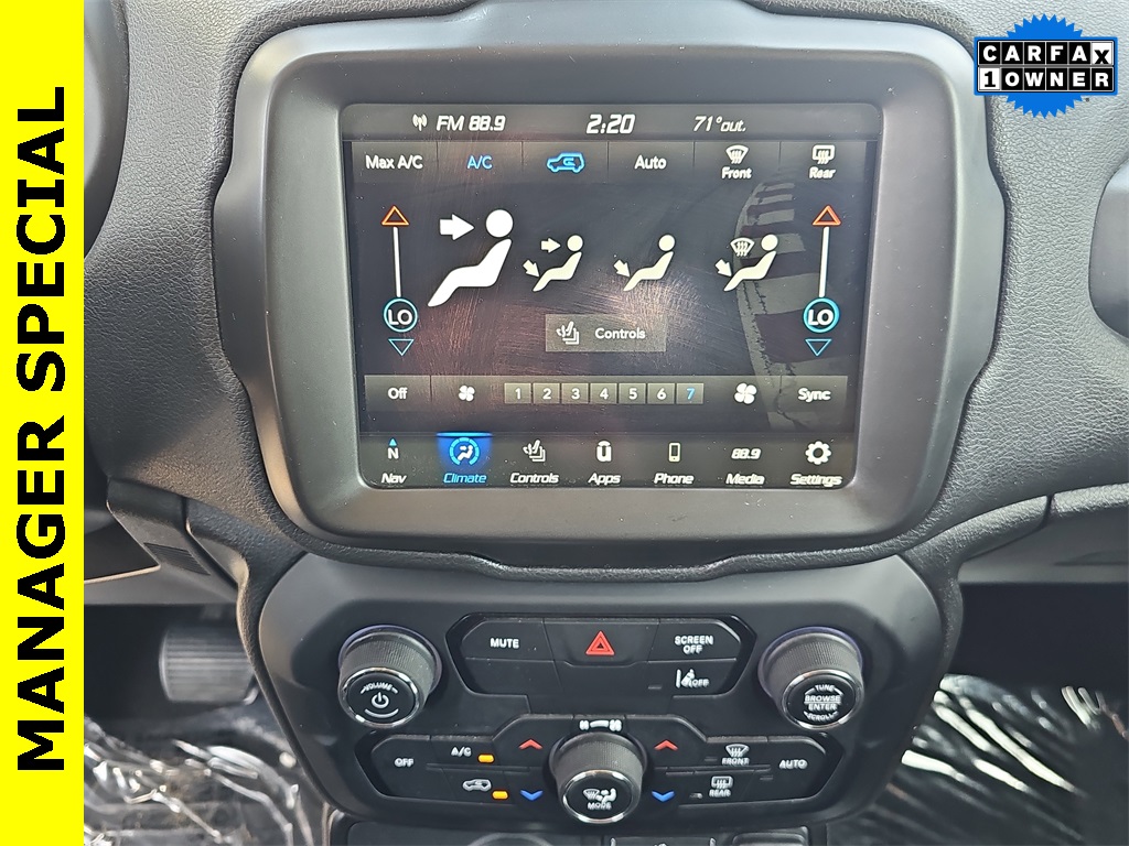 2022 Jeep Renegade Latitude photo 18