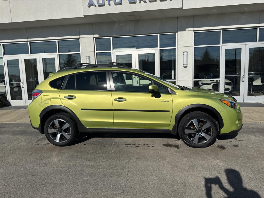 2014 Subaru Crosstrek Touring photo 2