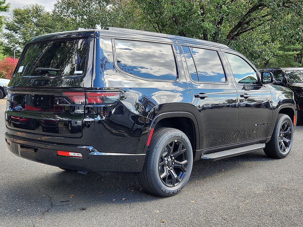 2025 Jeep Wagoneer Series II Carbide photo 3