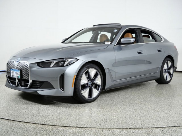 Pre-Owned 2025 BMW i4 xDrive40 4D Hatchback in Minnetonka