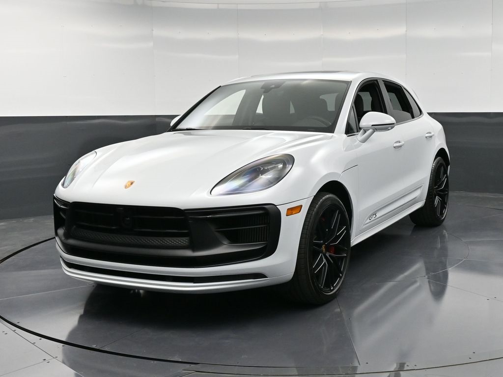 2023 Porsche Macan GTS's photo