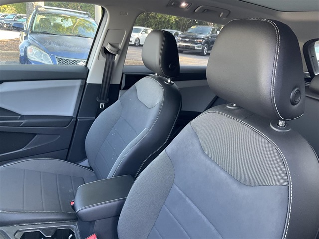 2022 Volkswagen Taos SE photo 7