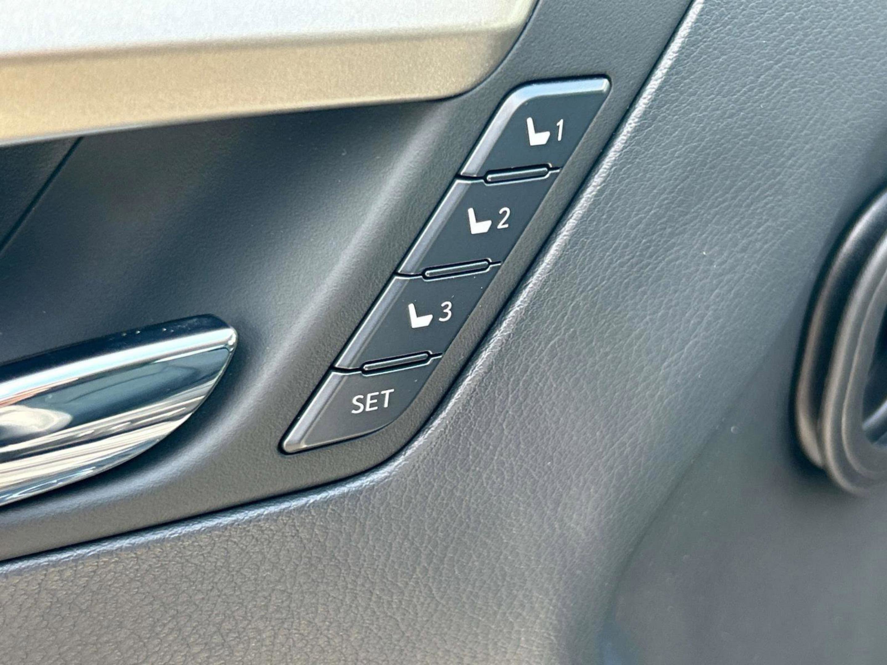 2022 Lexus RX 350 photo 21
