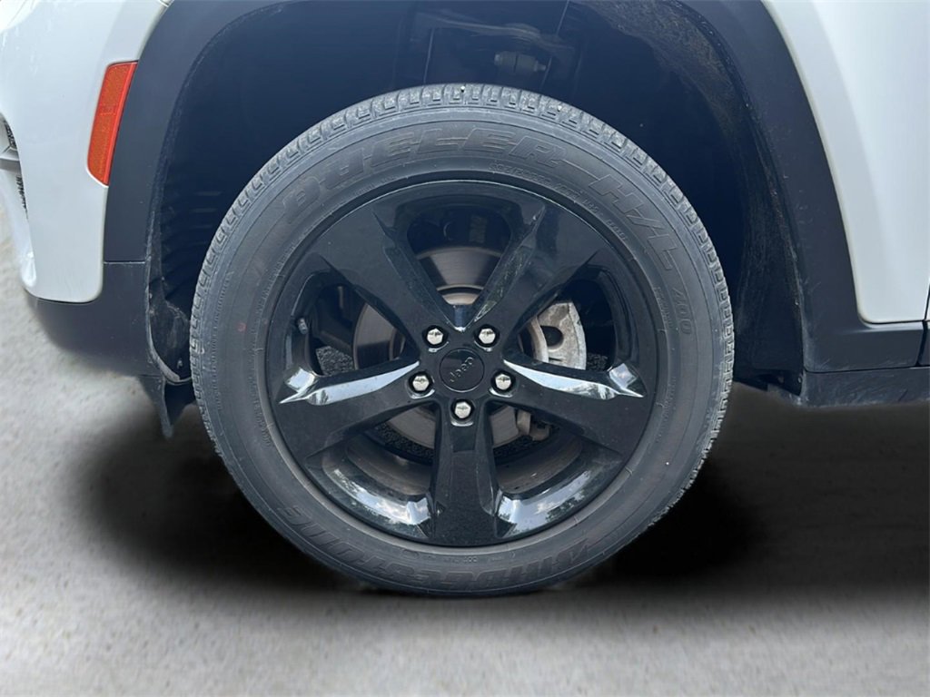 2023 Jeep Grand Cherokee Altitude photo 26