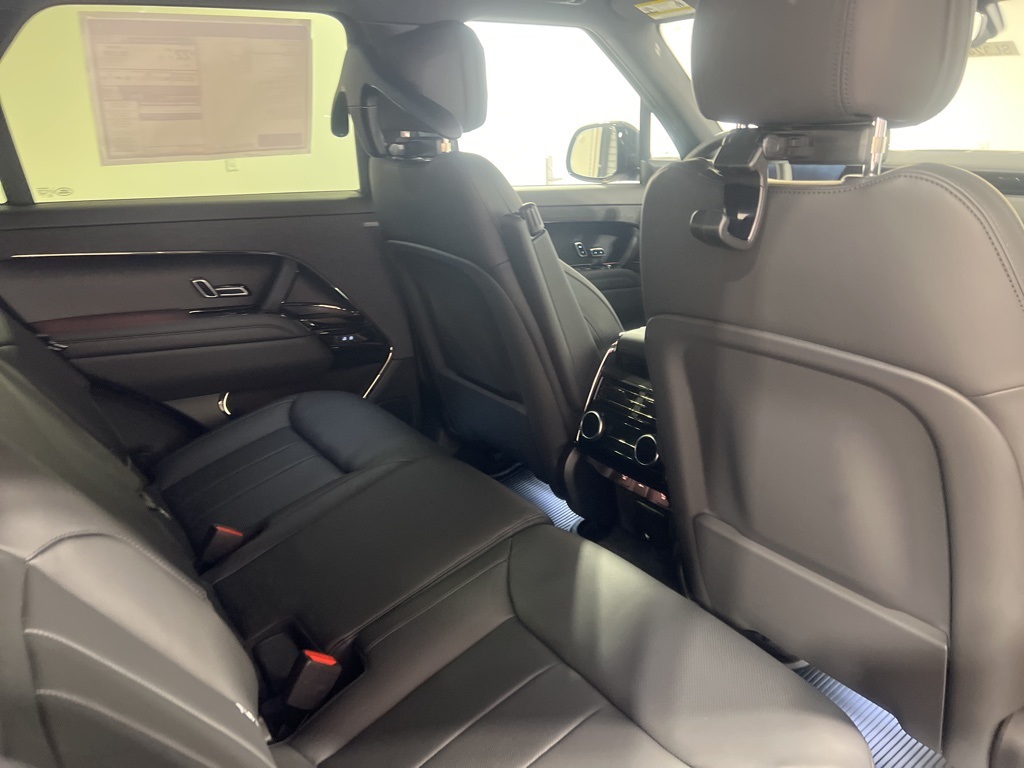 2025 Land Rover Range Rover Sport SE photo 25