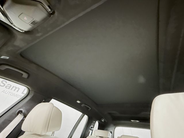 New 2026 White BMW M60i image 24