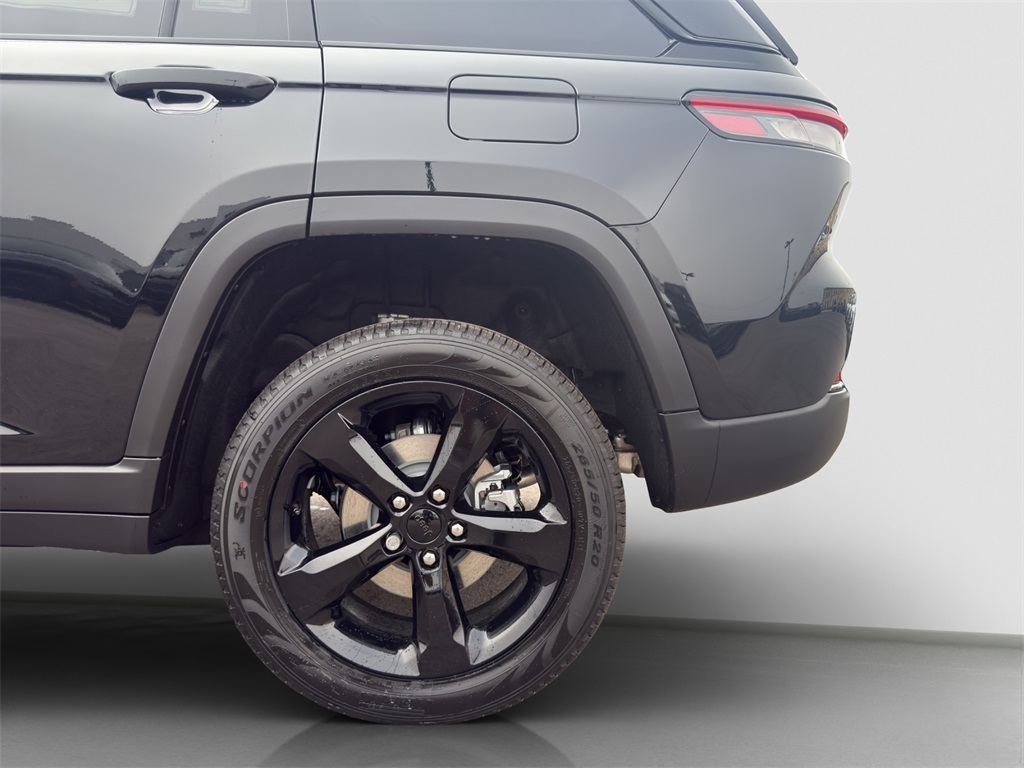2025 Jeep Grand Cherokee Limited photo 24