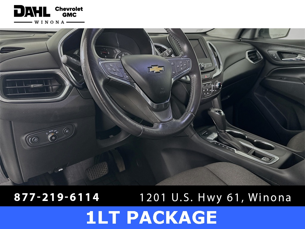 2021 Chevrolet Equinox LT photo 2