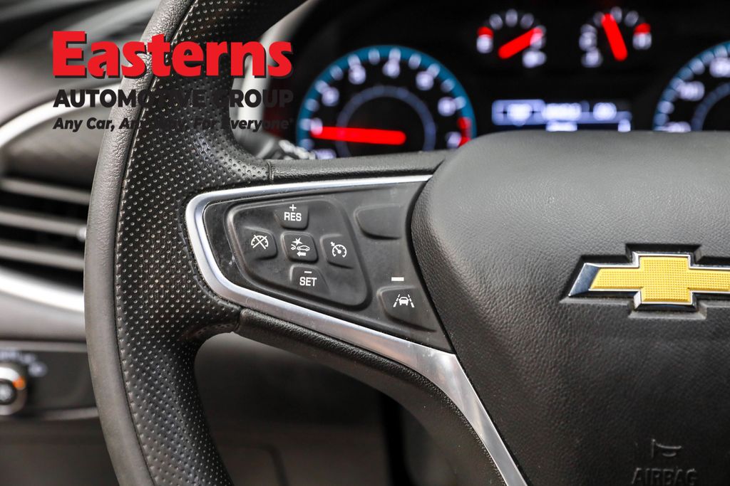 2023 Chevrolet Malibu 1LT photo 11