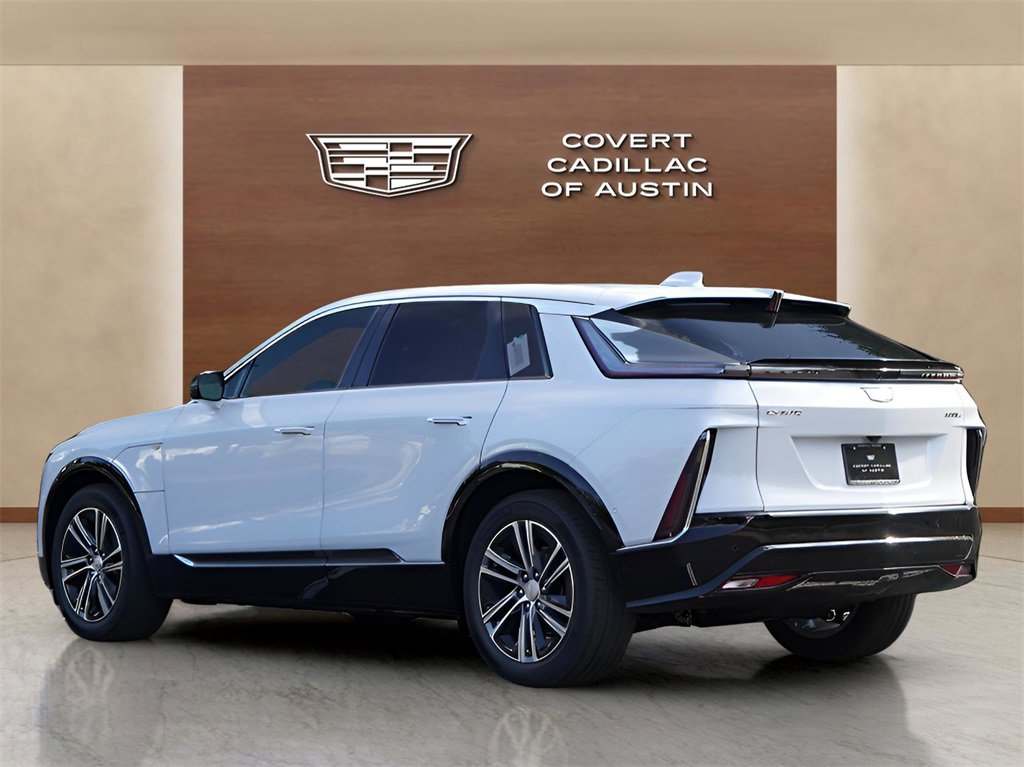 2026 Cadillac Lyriq Luxury photo 3