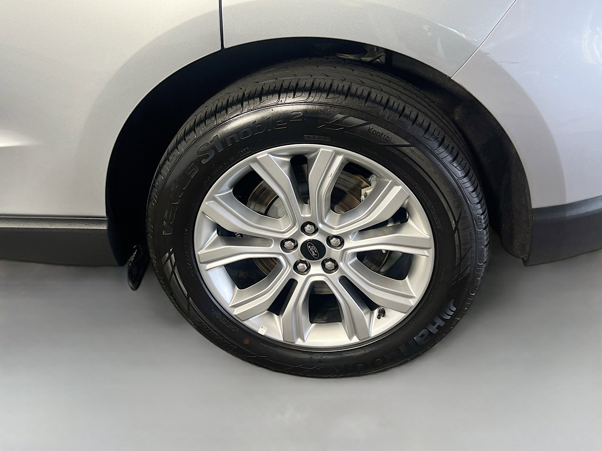 2024 Ford Edge Titanium photo 31