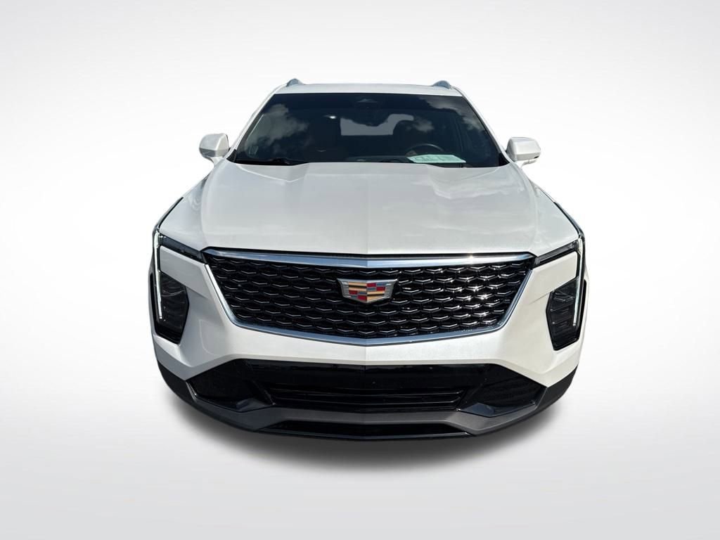2024 Cadillac XT4 Premium Luxury photo 2