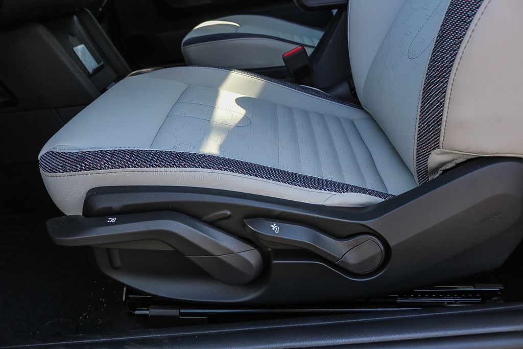 2025 Mini Cooper 2 Door Hardtop Signature photo 18