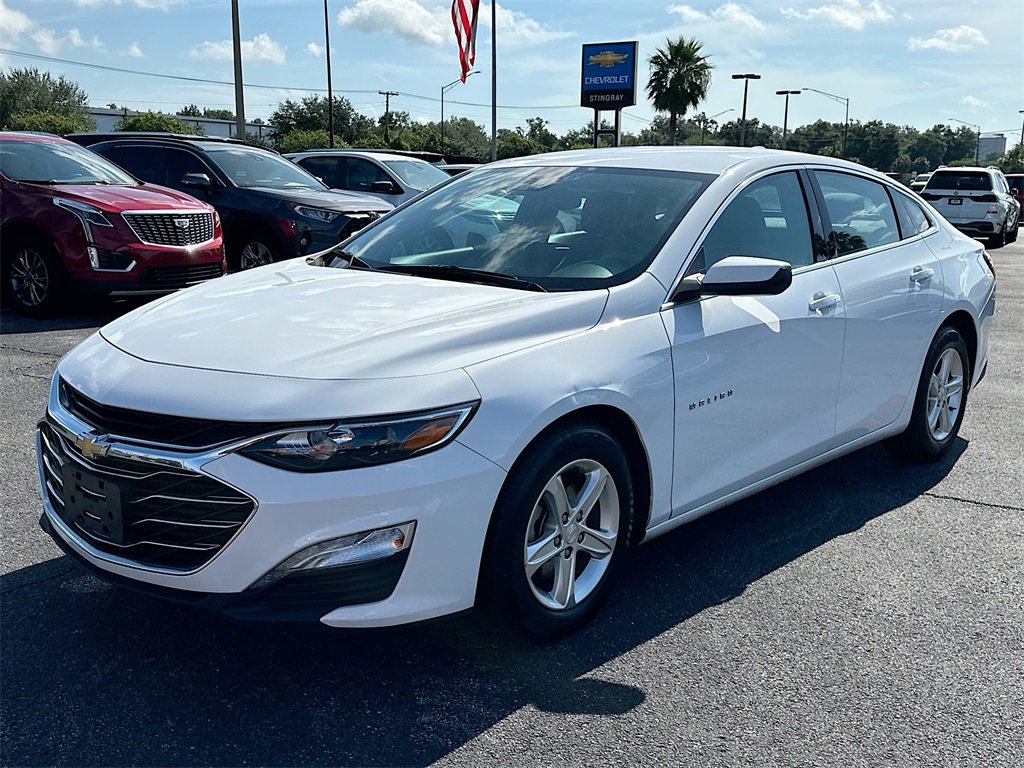 2023 Chevrolet Malibu 1LT photo 3