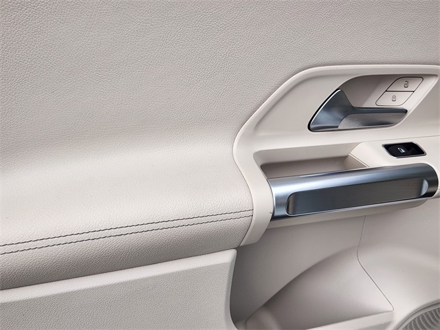 2022 Mercedes Benz GLB 250 4MATIC photo 12