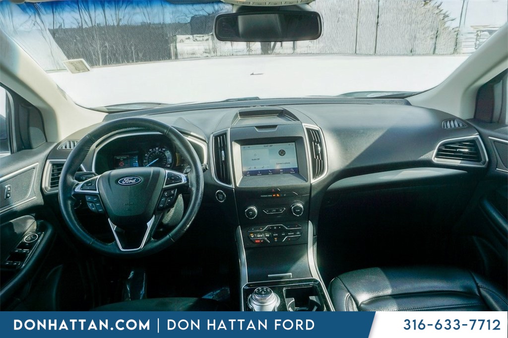 2020 Ford Edge SEL photo 3
