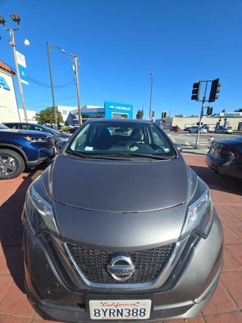 2017 Nissan Versa Note SV photo 3