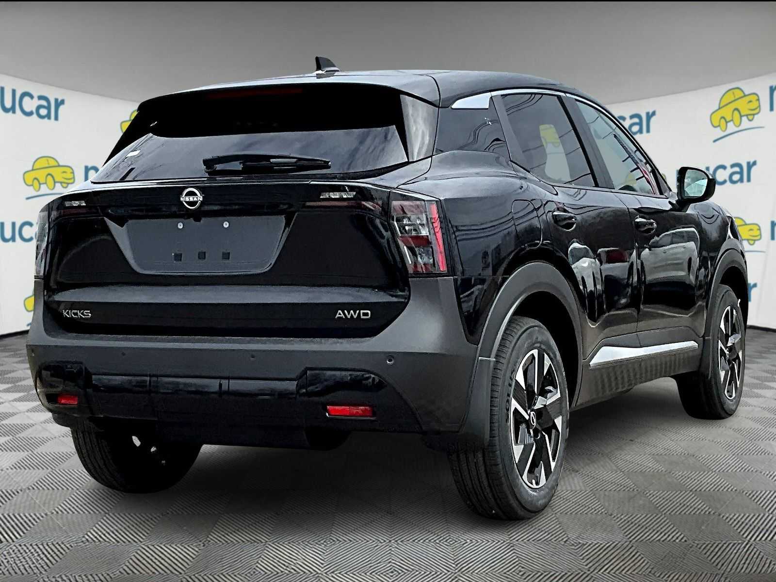 2025 Nissan Kicks SV photo 6