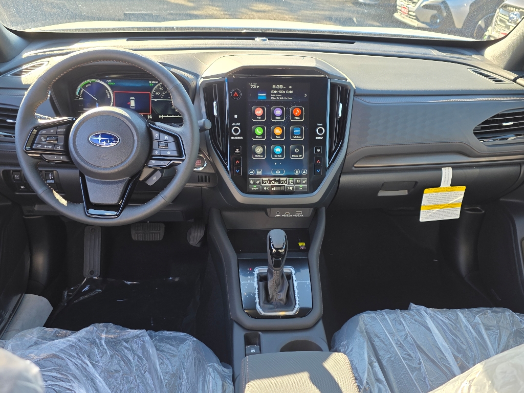 2025 Subaru Forester Touring photo 2