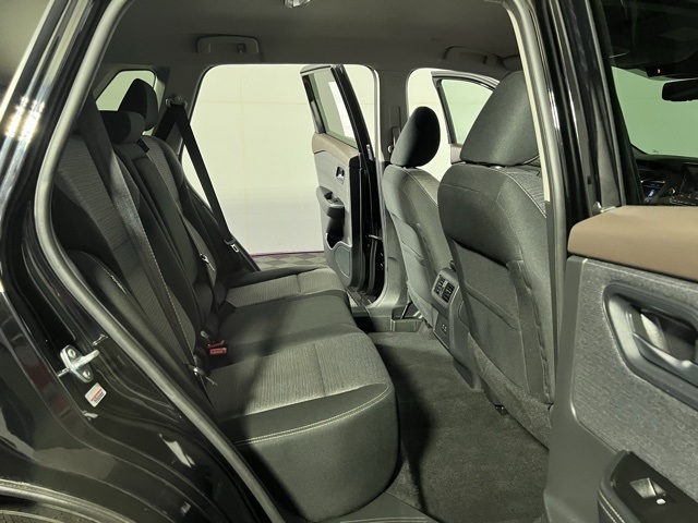 2022 Nissan Rogue SV photo 24