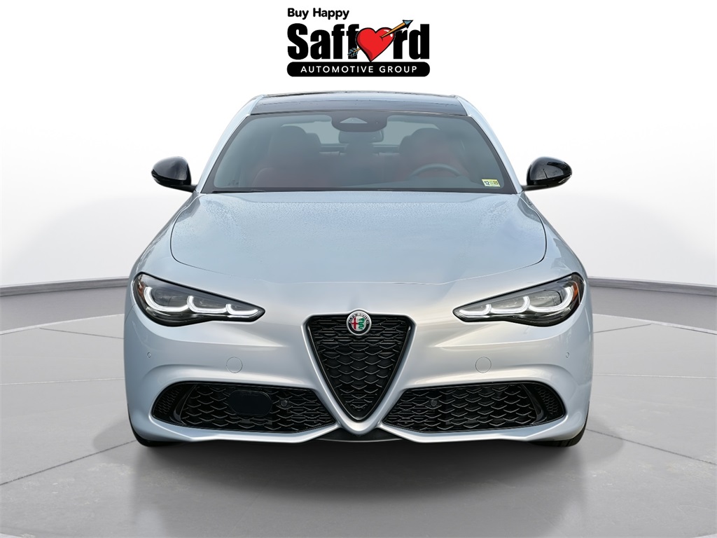 2025 Alfa Romeo Giulia photo 17