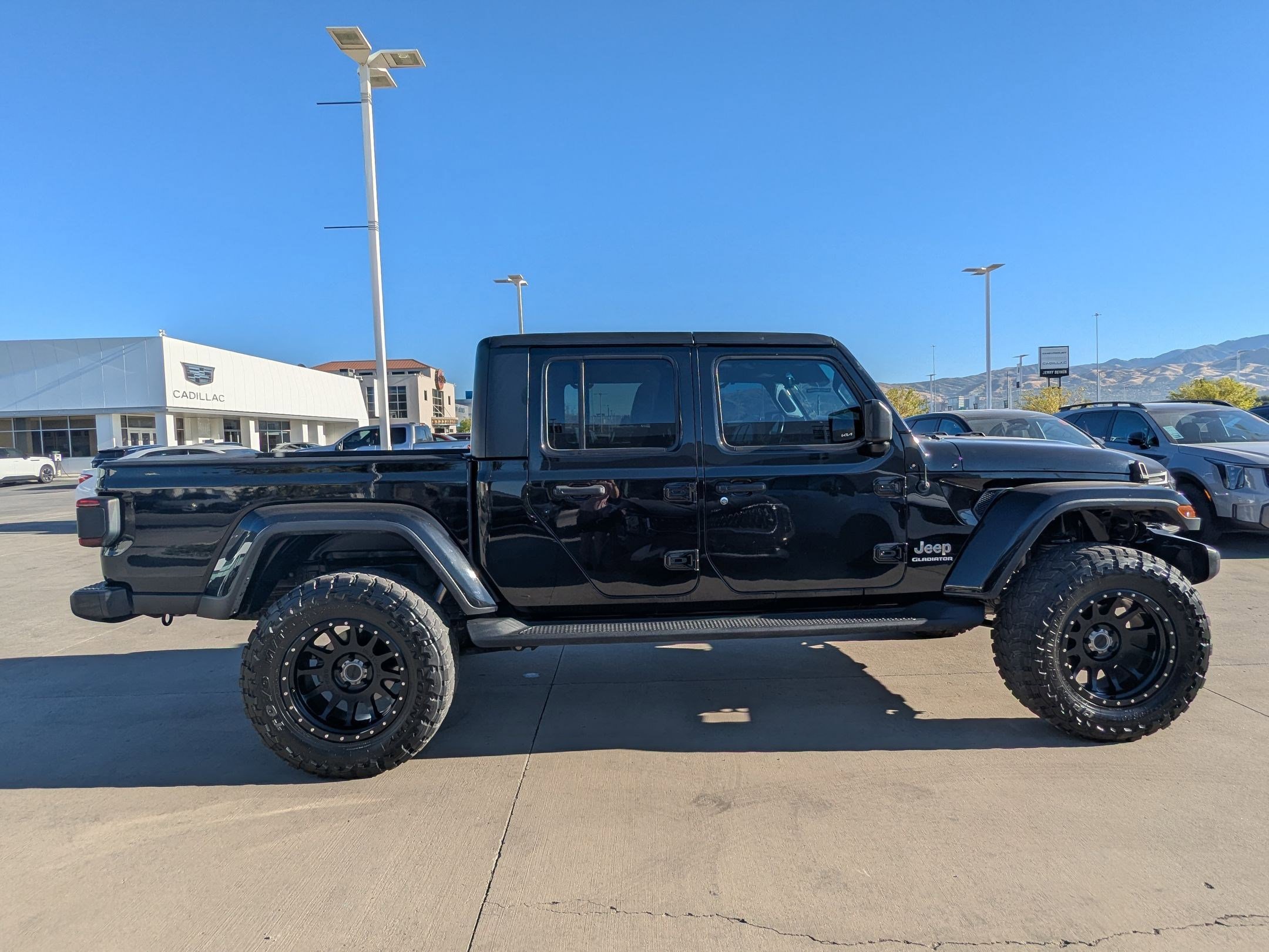 2020 Jeep Gladiator Overland photo 5
