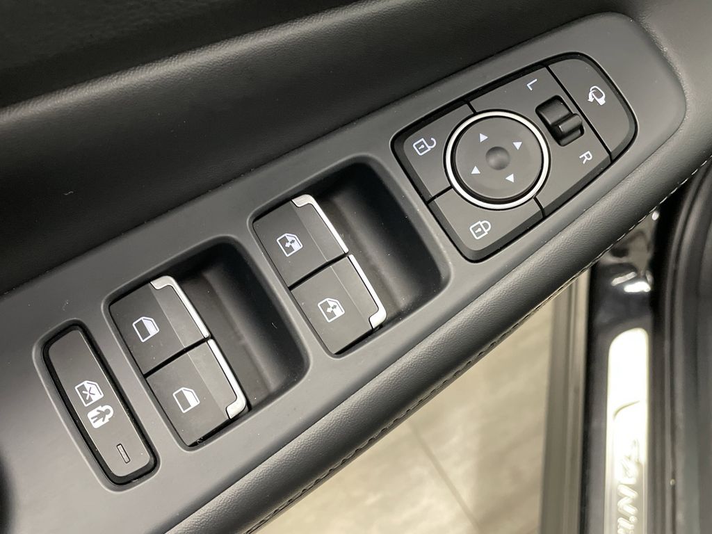 2023 Hyundai Santa Fe Limited photo 29