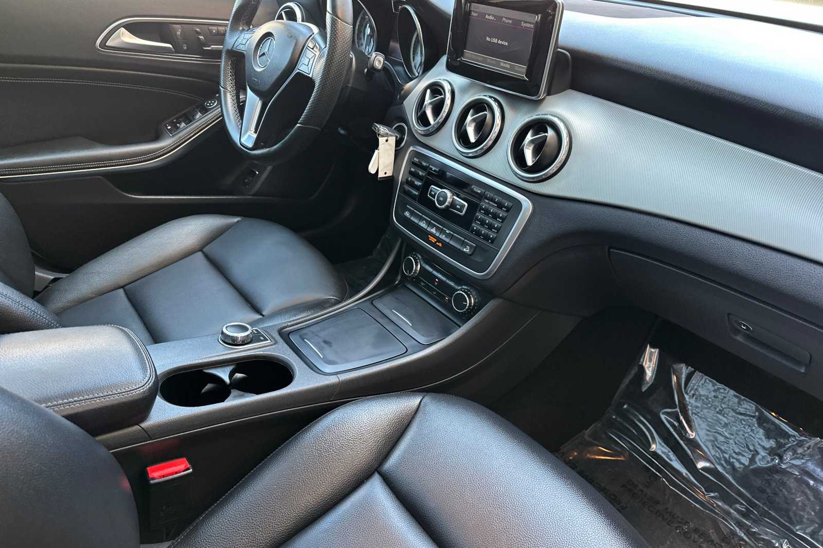 2015 Mercedes Benz GLA 250 4MATIC photo 12