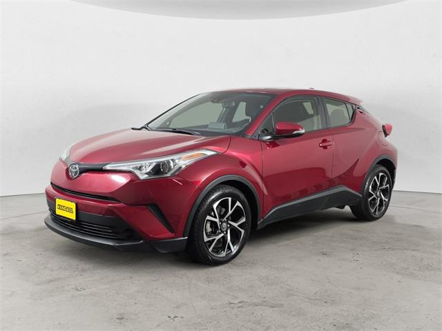 2019 Toyota C-HR XLE's photo