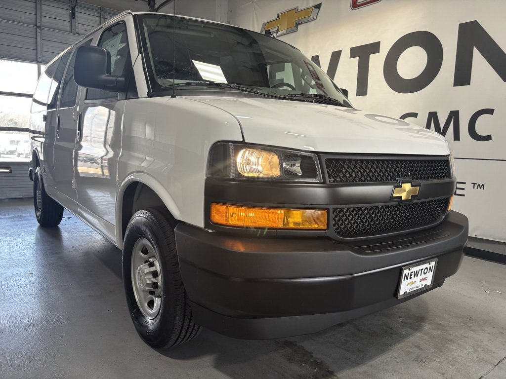 2025 Chevrolet Express Cargo 2500 photo 25
