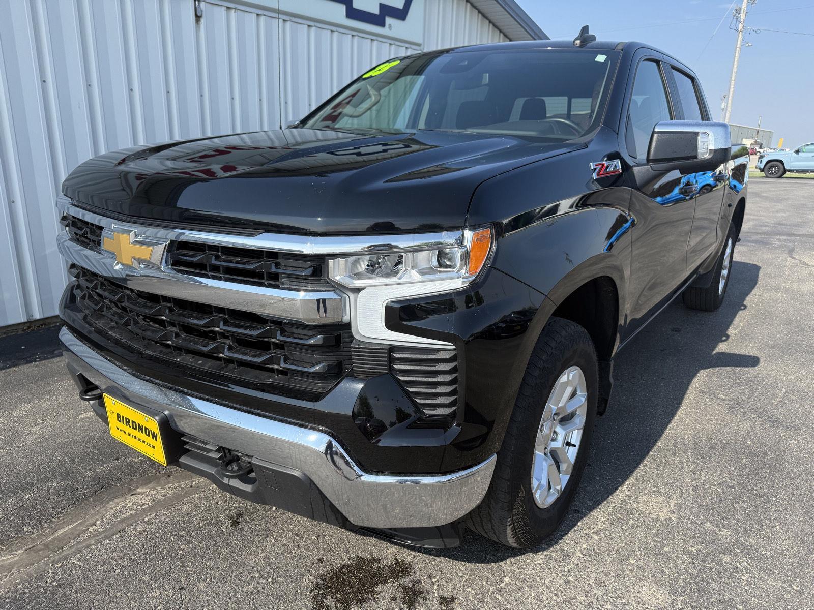 2023 Chevrolet Silverado 1500 LT photo 5