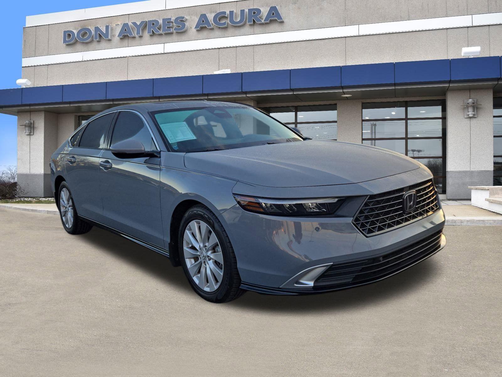 2023 Honda Accord Hybrid Touring's photo