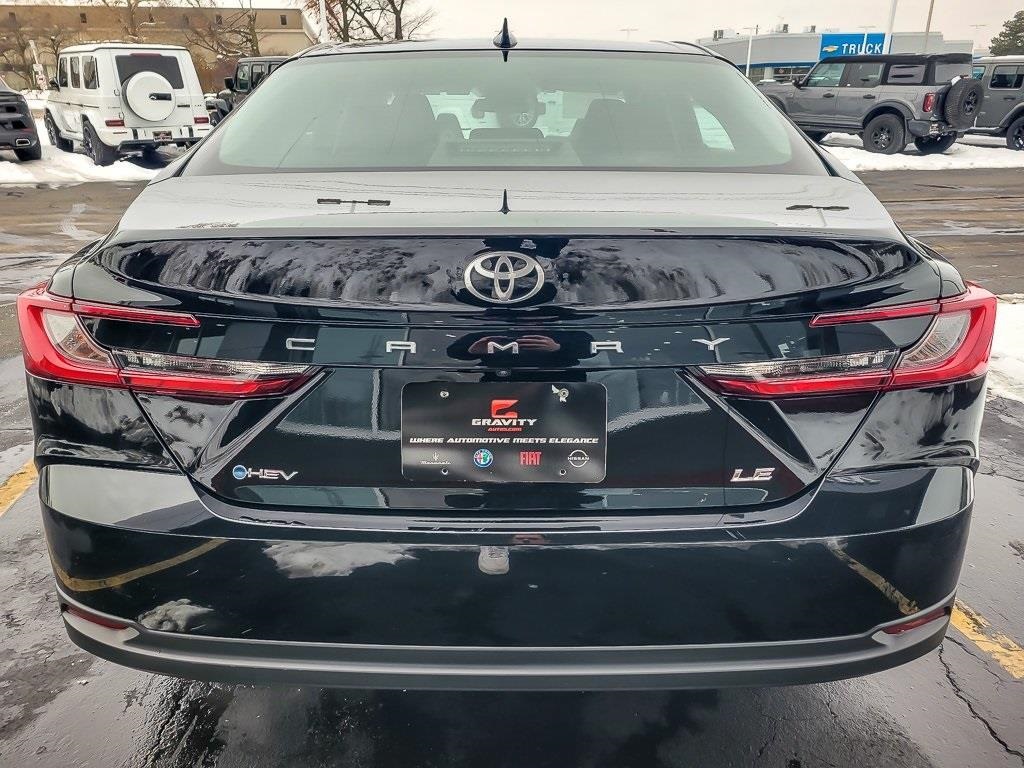 2025 Toyota Camry LE photo 4
