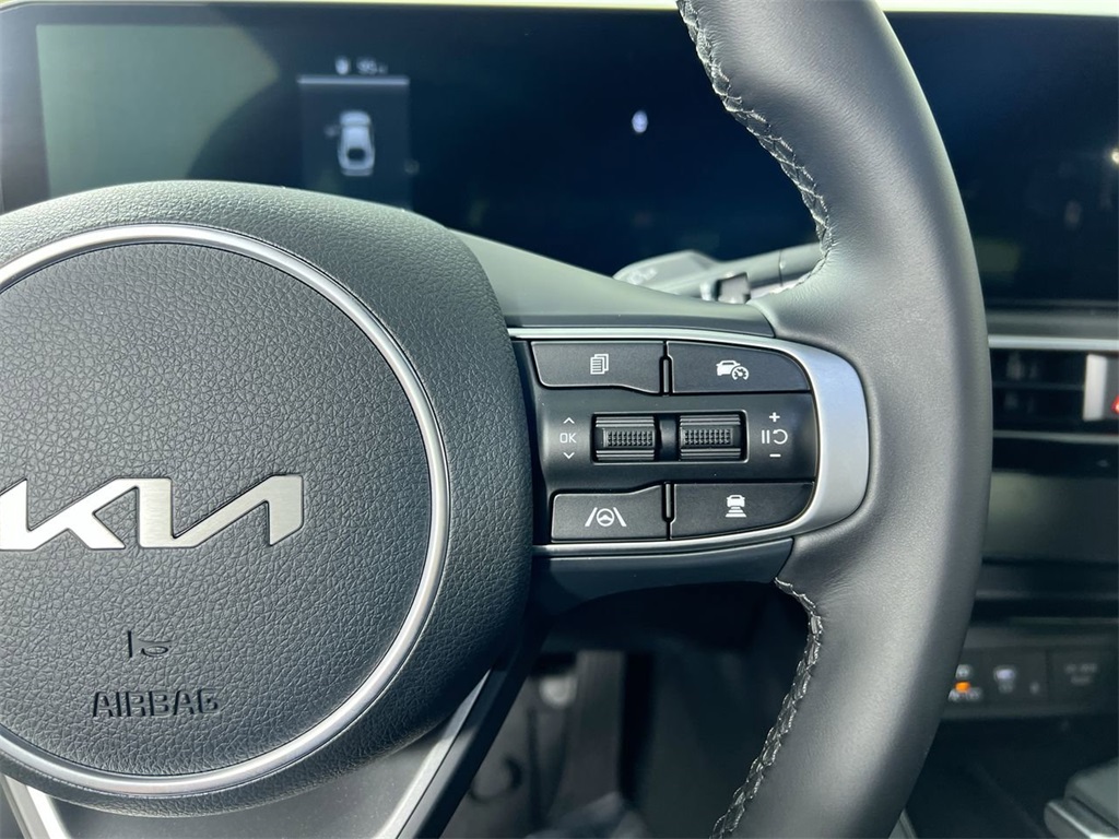 2026 Kia K5 GT-Line photo 17