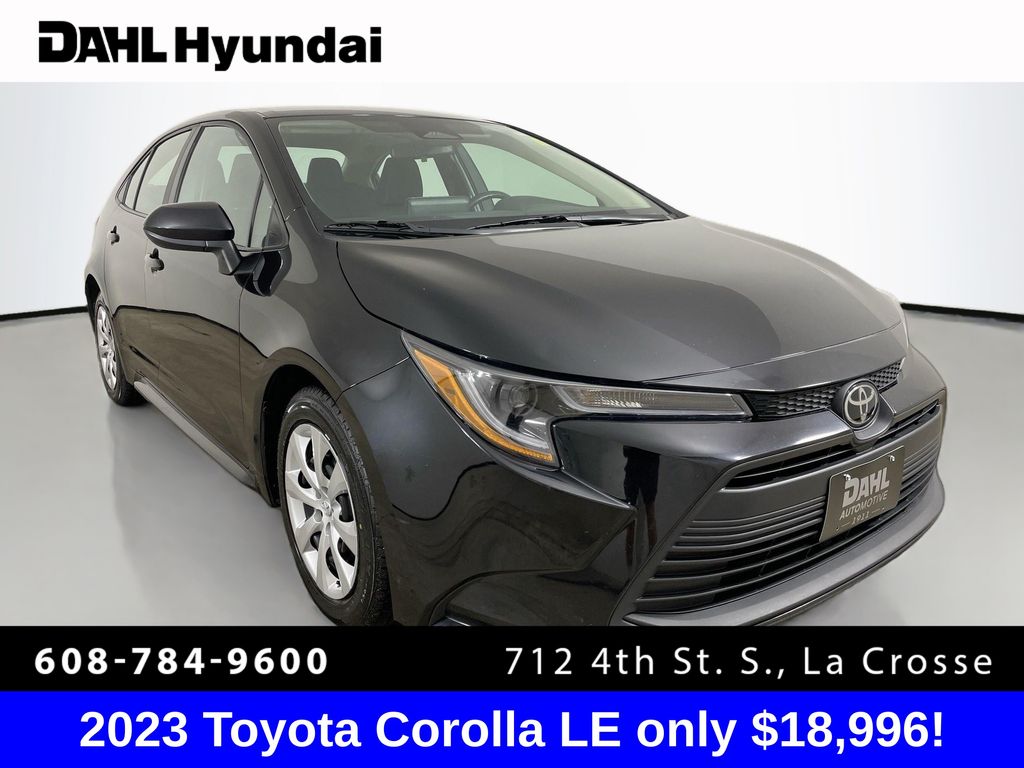 2023 Toyota Corolla LE's photo