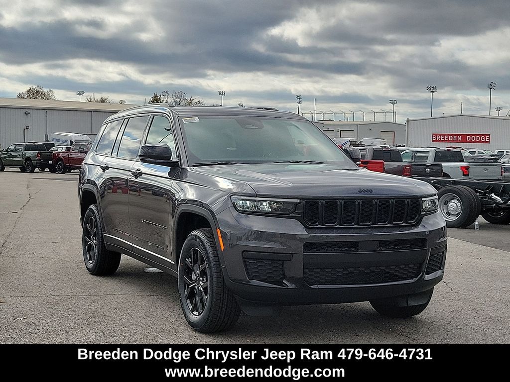 2025 Jeep Grand Cherokee L Altitude's photo