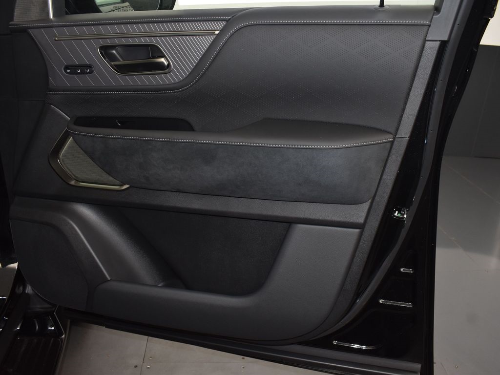 2026 Infiniti QX80 photo 20